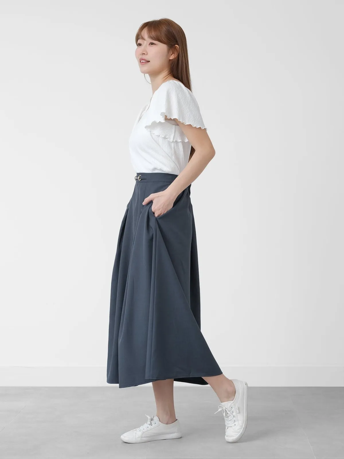 Veda Essential Flare Sleeve Top