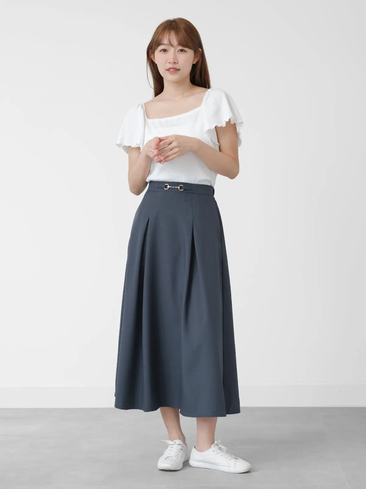 Veda Essential Flare Sleeve Top