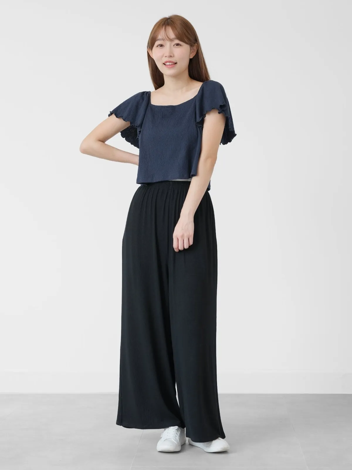 Veda Essential Flare Sleeve Top
